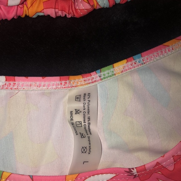 Bikini Swimsuit 3-piece - Picture 5 of 6